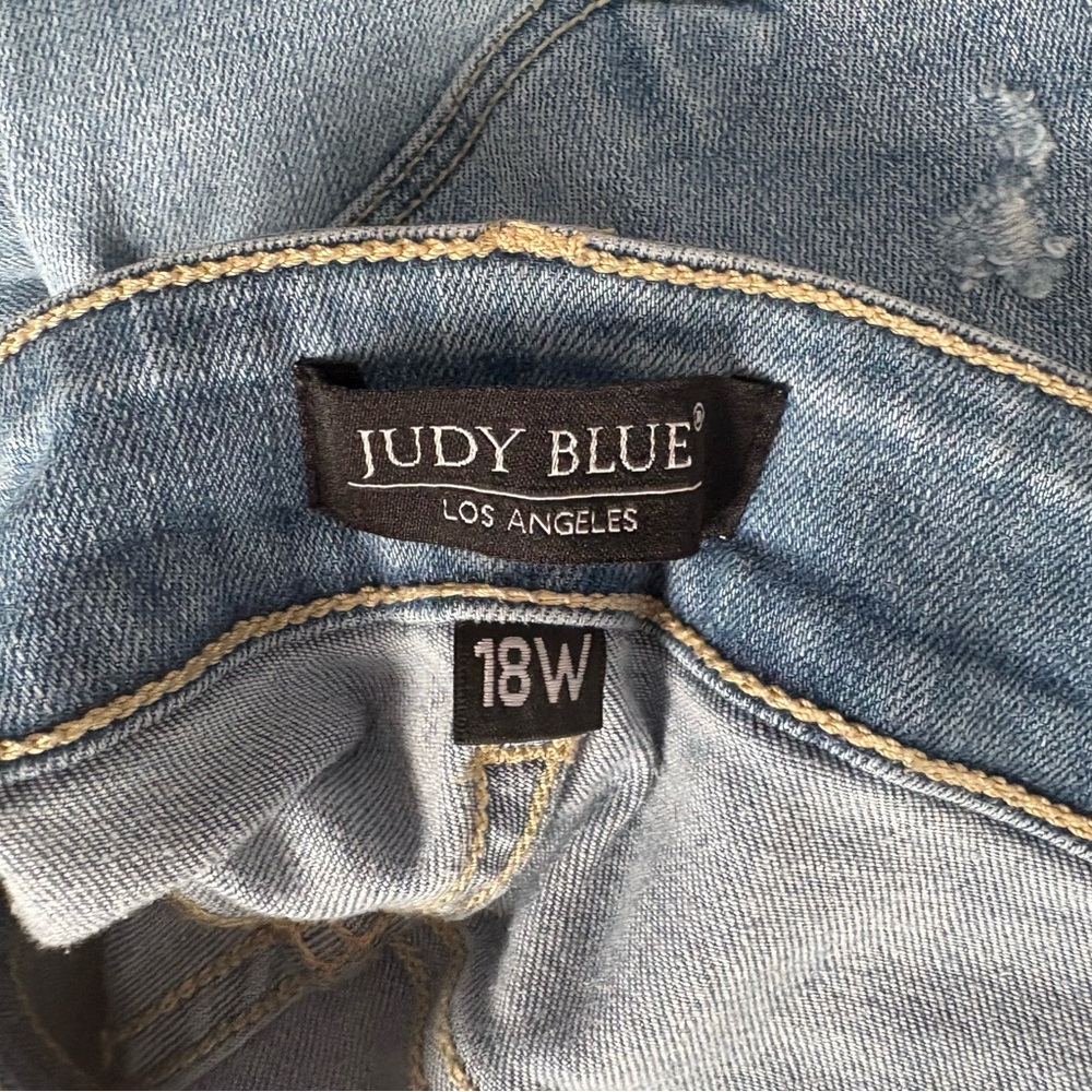 JUDY BLUE Distressed Skinny Fit Jeans in Faded Blue Size 18W — SUPER COMFY!!! - Picture 10 of 10
